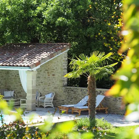 L'ermitage De לינה וארוחת בוקר
