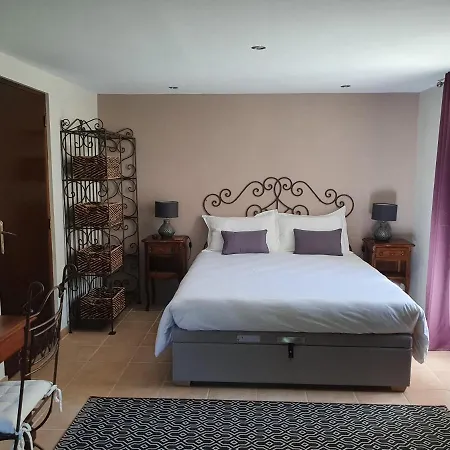 Bed & Breakfast L'ermitage De 4*