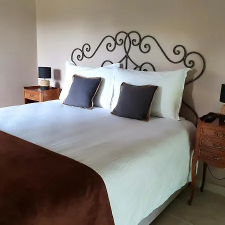 L'ermitage De Bed & Breakfast 4*